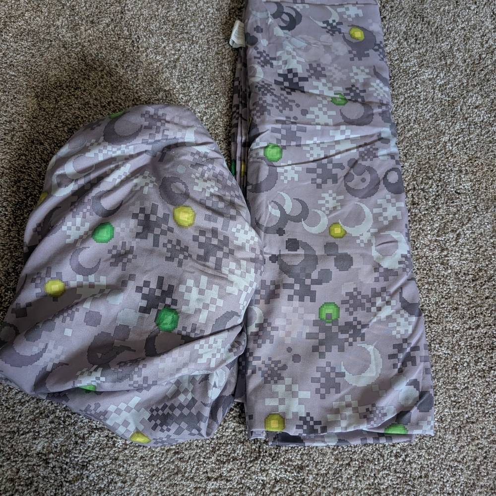 Minecraft Pixel Patterned Bedsheets Twin Fitted and Flat Sheets